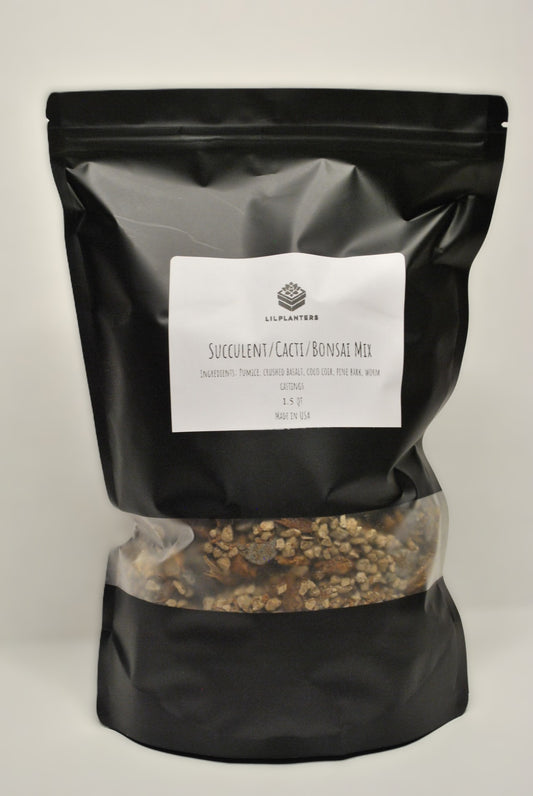 1.5 qt bag of lilplanters gritty soil mix for succulents, cacti, and bonsai – handcrafted blend with pumice, crushed basalt, coco coir, fine bark, and worm castings in resealable black pouch